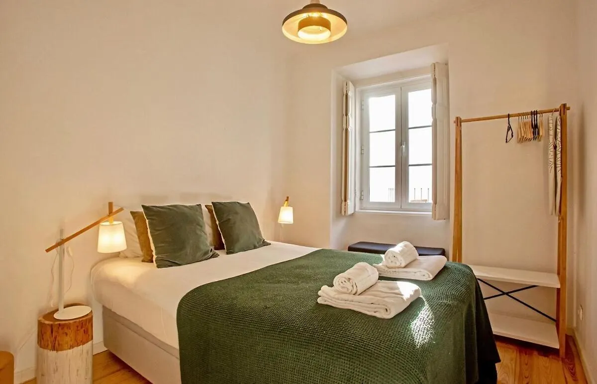Renovated Cosy 1Bedroom Apartment In Santos Lisbon