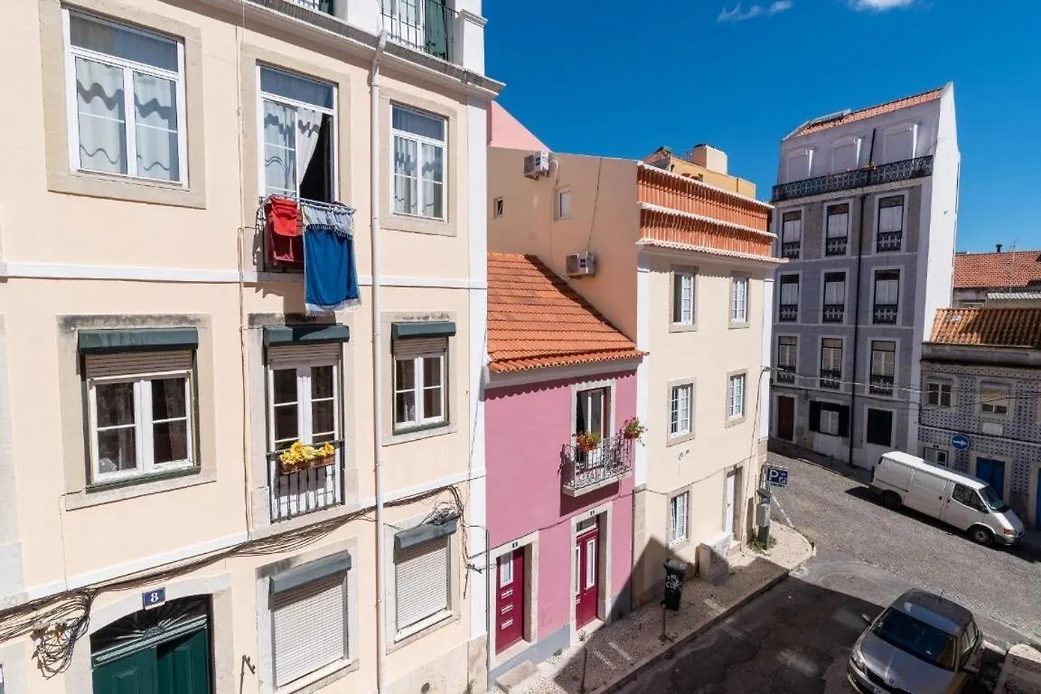 Renovated Cosy 1Bedroom Apartment In Santos Lisbon